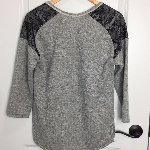 🍍Anthropologie Dolan Sweatshirt - Picture 3 of 4